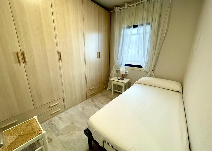 Апартаменты Maria Voramar Камбрильс